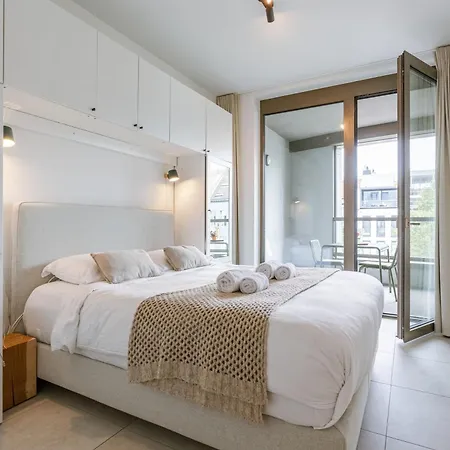 Huswell - Charming With Terrace In Apartment Antwerp