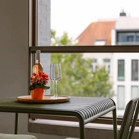 Huswell - Charming With Terrace In Apartment Antwerp