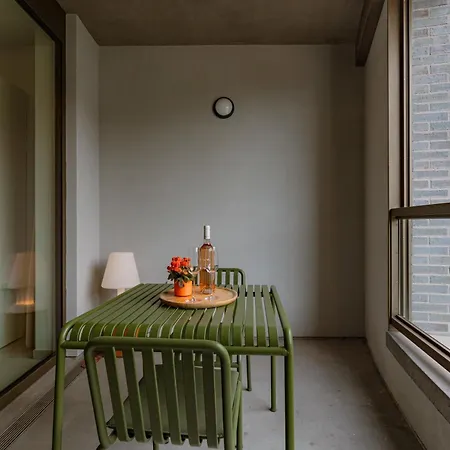 Apartment Huswell - Charming With Terrace In Antwerp