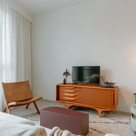 Apartment Huswell - Charming With Terrace In *